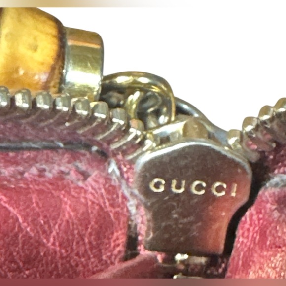 GUCCI GG Beige Logo Canvas Leather Red Bifold Zip Wallet Bamboo Leather tassels - Picture 13 of 15